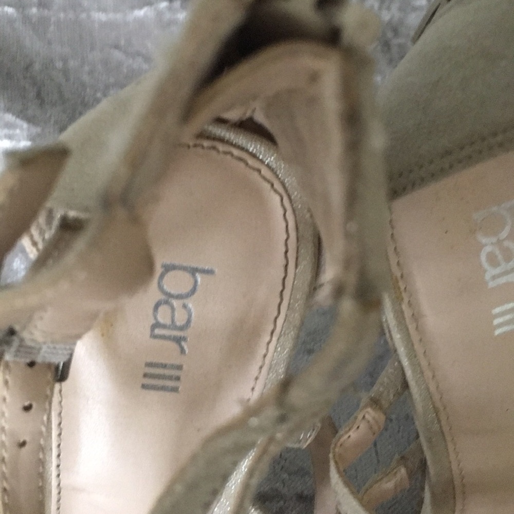 Heels - Picture 2 of 4